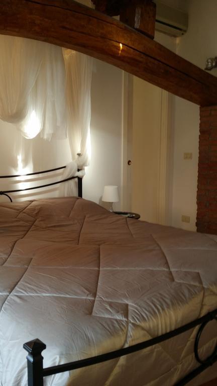 Mansarda Santa Margherita Appartement Bologna Kamer foto