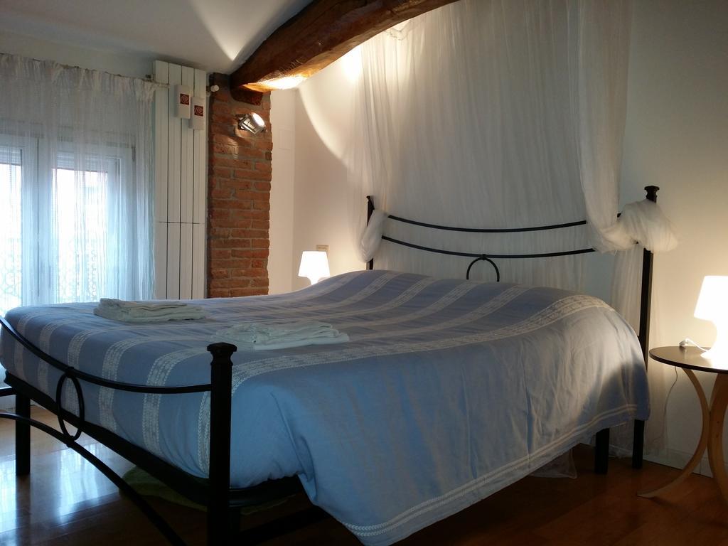 Mansarda Santa Margherita Appartement Bologna Kamer foto